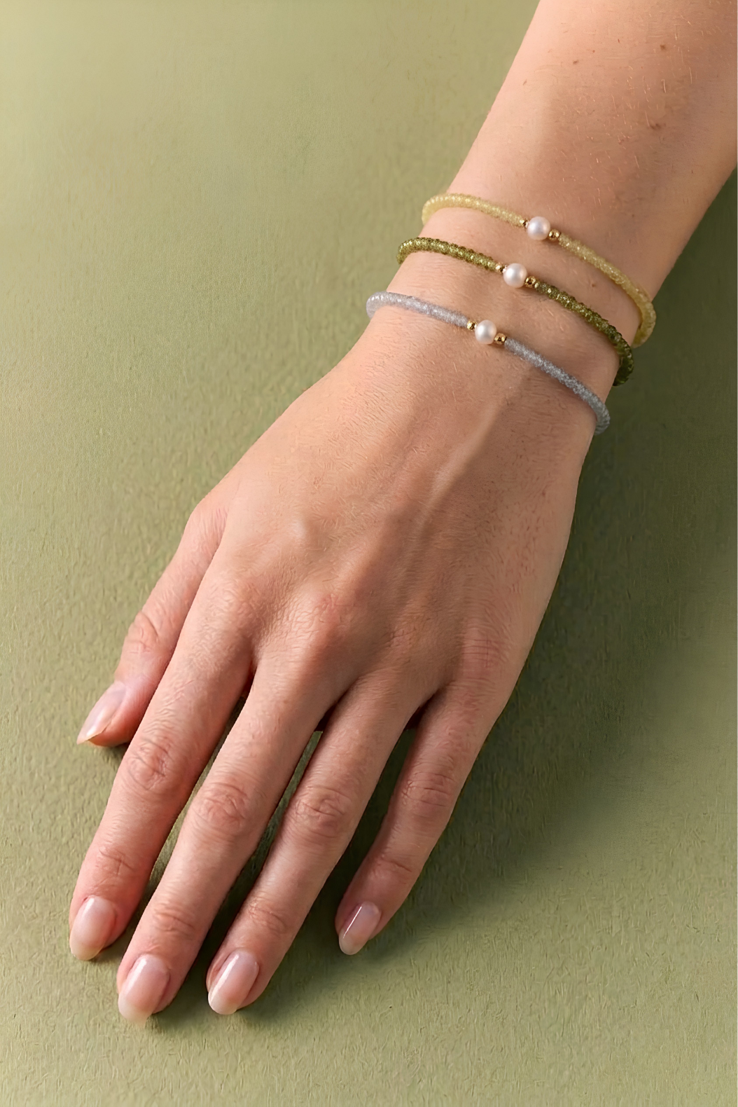 Trio Pearl Bracelet 串珠拼珍珠手鏈 配戴圖