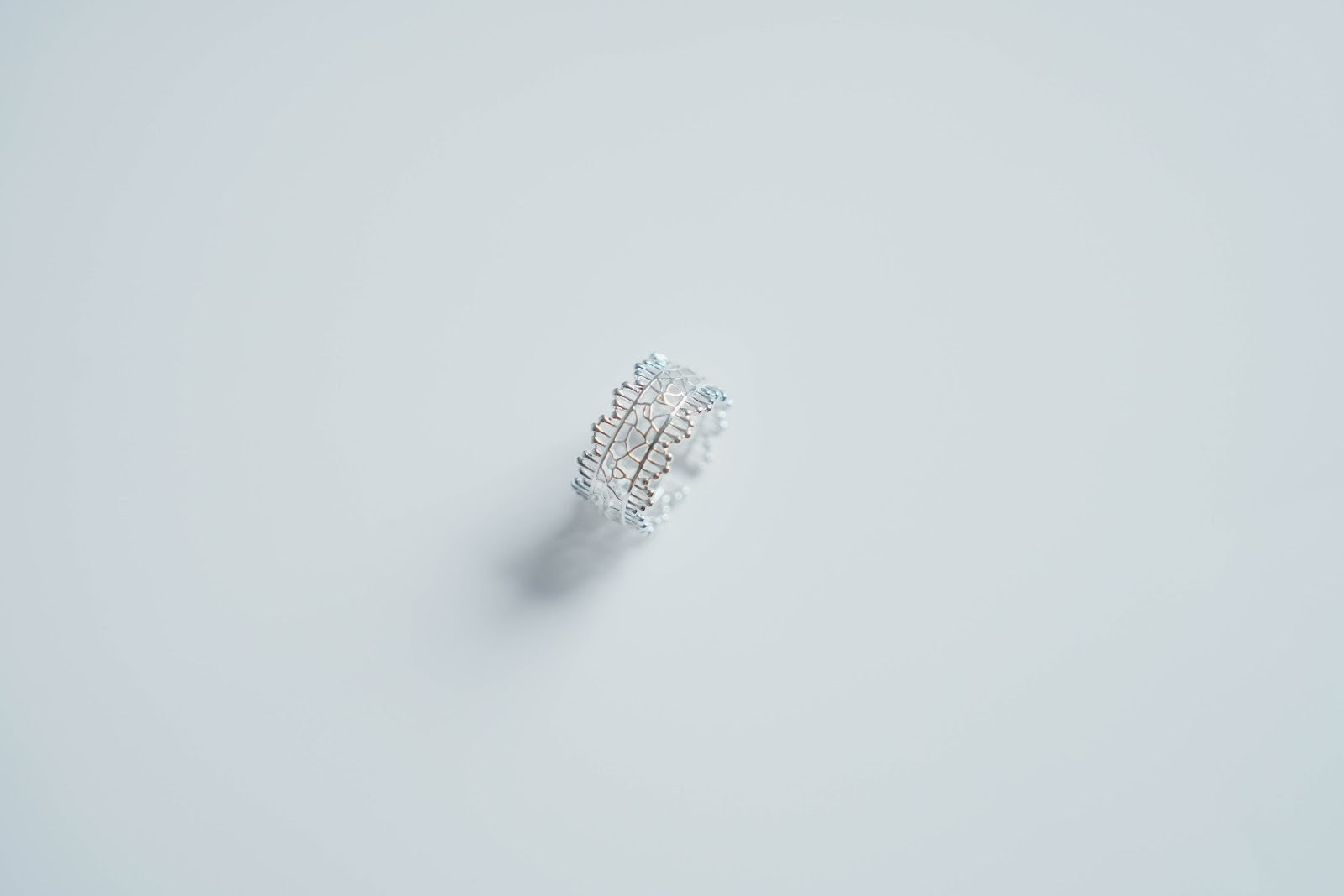 SOMUSOMU Pave Ring