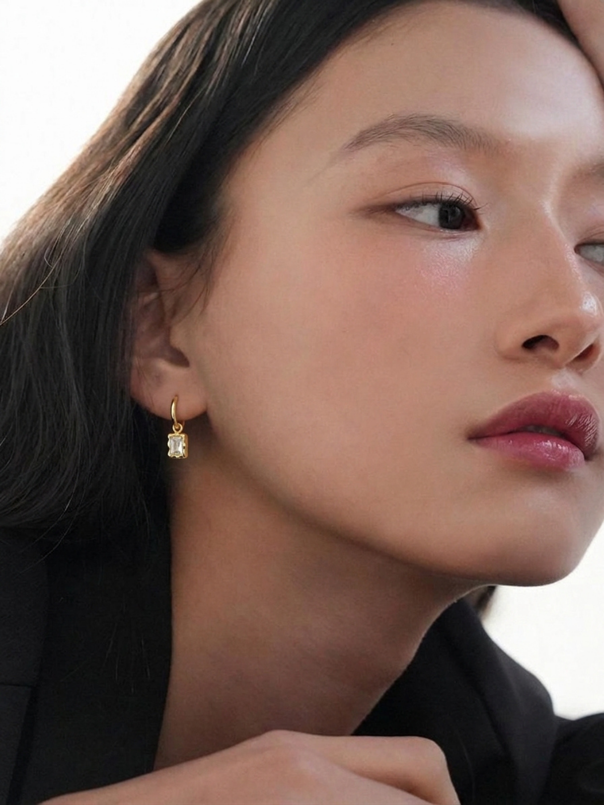 Ice Drop Earrings 金底透亮白