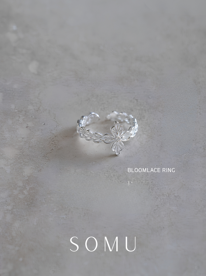 Bloomlace Ring 花結戒指